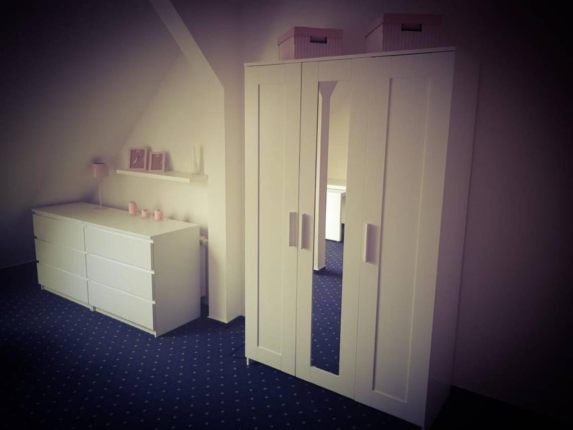 6 bedroom Private APARTMENT&Lounge Rostock Buitenkant foto
